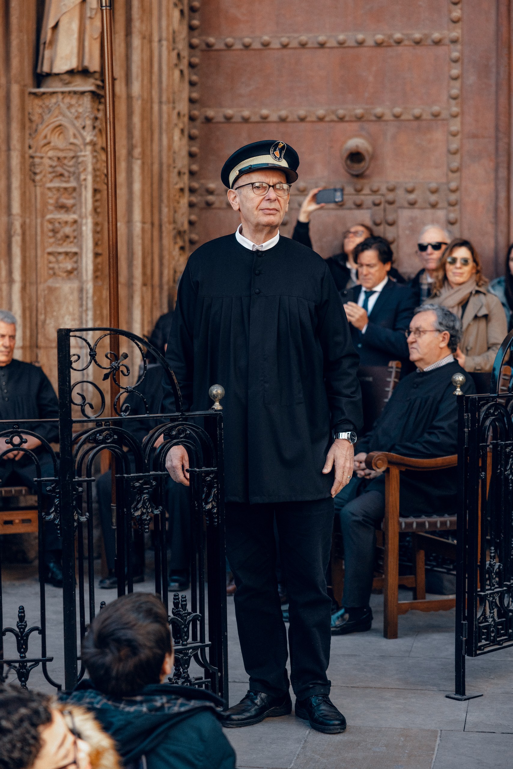 Traditional black smocks of the syndics