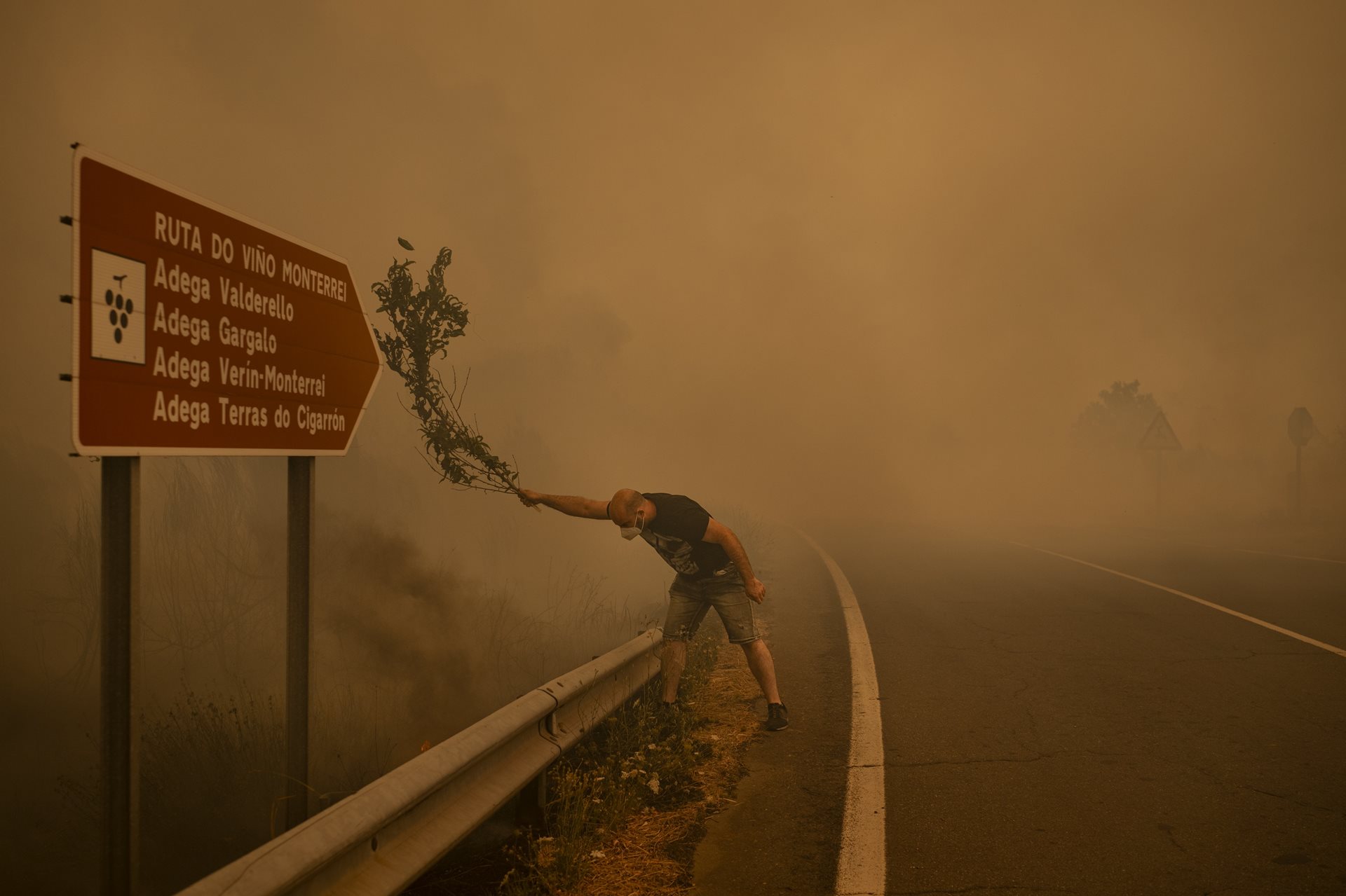 Brais Lorenzo Galicia fire 1