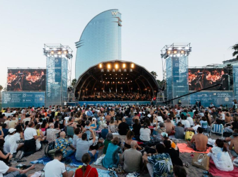 What to Do in Barcelona This July: Tour de France, Festivals & Beach Cinema