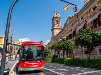 Valencia Boosts 12 Bus Lines to the Beaches for Summer — From 13 June