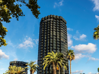 Forbes named CaixaBank the company with the strongest reputation in Spain