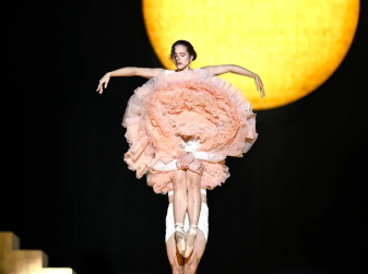 Rosalía’s "Musical Mass": 15,000 Fans Witness the Divine Opening of the LUX Tour in Madrid