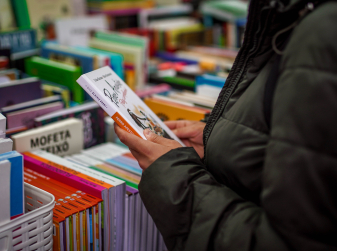 World Book Day 2026: Roses, Marathons, and Open-Air Fairs Across Spain
