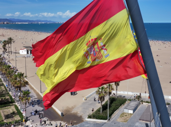 A Venezuelan Nurse in Barcelona Is Among the First to Receive Residency Under the Mass Legalisation