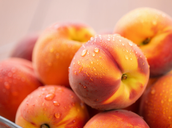 Why Nutritionists Recommend Peaches in Summer — 41 Calories, 89% Water, and a Vitamin C Boost