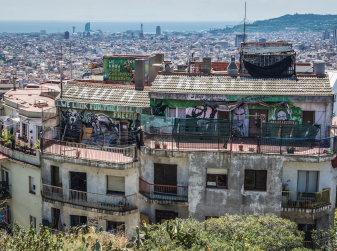 Valencia Launches New Service to Reclaim Occupied Public Housing