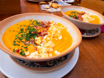 In a suburb of Valencia, you can get a menú del día for €6
