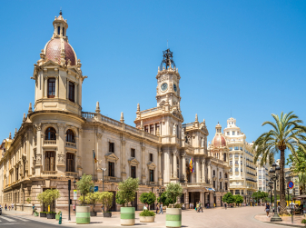 Plan Your Getaways: Valencia Region Approves 2027 Public Holiday Schedule