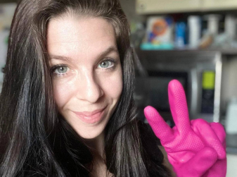 She cleans homes for free and gathers millions of views