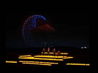 DroneArt Show Brings Music and Drone Light Performances to Spain