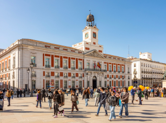 More Than Half of Immigrants Who Come to Spain Eventually Leave — New Report Explains Why