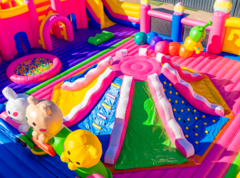 WOW Inflatable Park Returns to Valencia for the Spring Season
