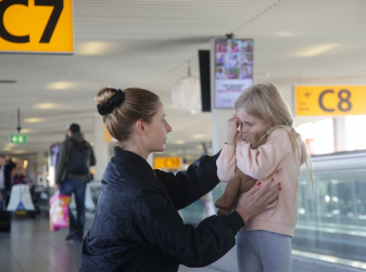 Emigrating with Kids: A Child Psychologist on Choosing Schools And Helping Teens Adapt