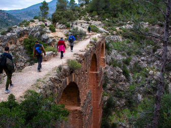 From Coast to Mountains: 15 Scenic Hiking Ideas Near Valencia