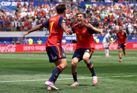 Spain Annihilates Austria 3–0 to Reach the World Cup Round of 16