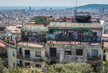 Valencia Launches New Service to Reclaim Occupied Public Housing