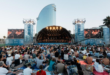 What to Do in Barcelona This July: Tour de France, Festivals & Beach Cinema