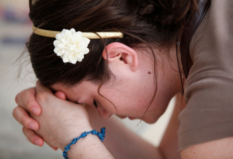 The Cross and the Smartphone: The Paradoxes of Spanish Faith in the 21st Century