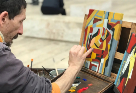 Meet Aleko Erginos: The Iconic Street Artist Painting Valencia’s Soul