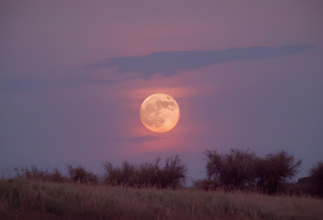 A Blue Moon Is Visible Across Spain on 31 May — Here's What It Actually Means
