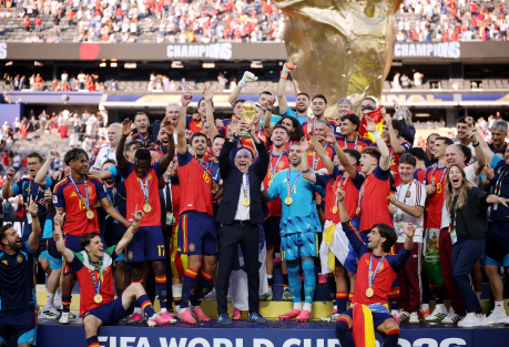 Spain’s World Cup Triumph: Heartwarming Moments, Trump Photobombs, and the Best Viral Memes