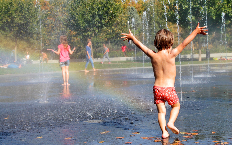 Second Summer Heatwave Peaks in Spain:  Alerts in Sixteen Regions