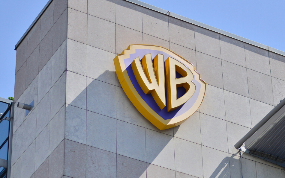Netflix Backs Down: Paramount Storms Ahead in Race for Warner Brothers