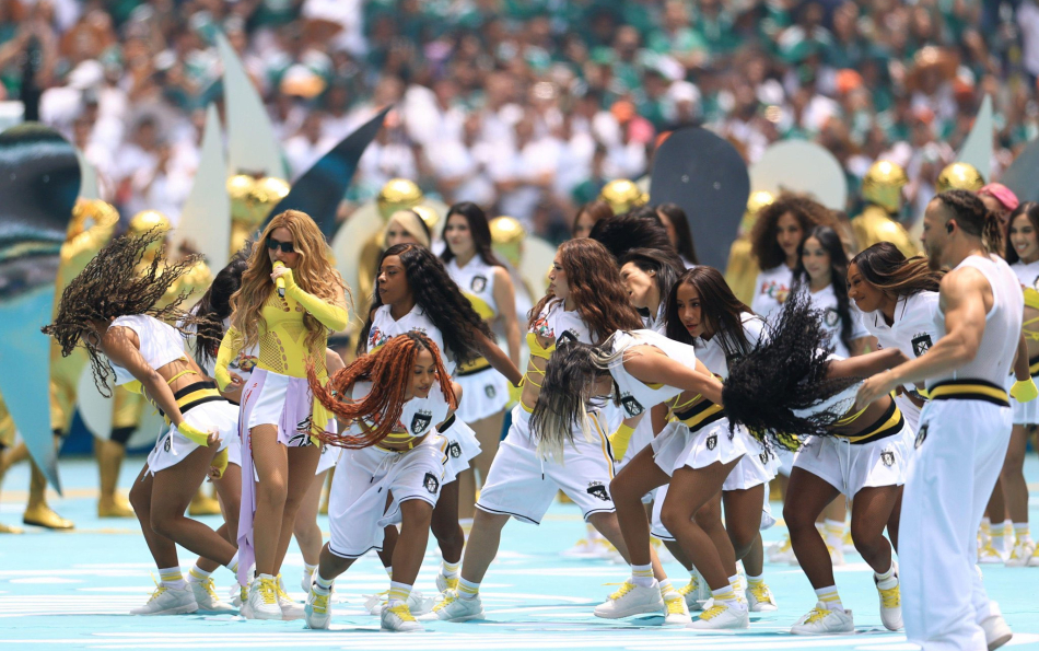 Shakira Opens the 2026 World Cup at the Azteca — but a "Body Double" Theory Takes Over Social Media