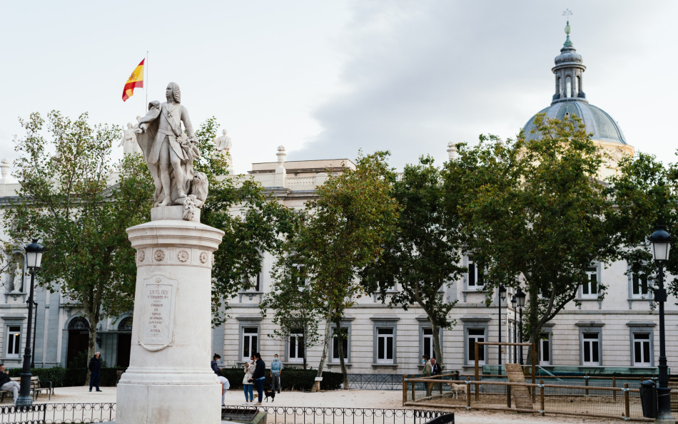 Can You Cut Off Utilities to "Okupas"? Spain’s Supreme Court Sets Crucial Legal Boundary