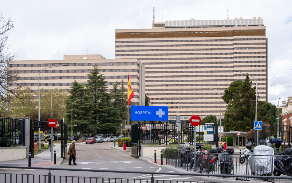 One of the 14 Spanish MV Hondius Passengers Has Developed Hantavirus Symptoms