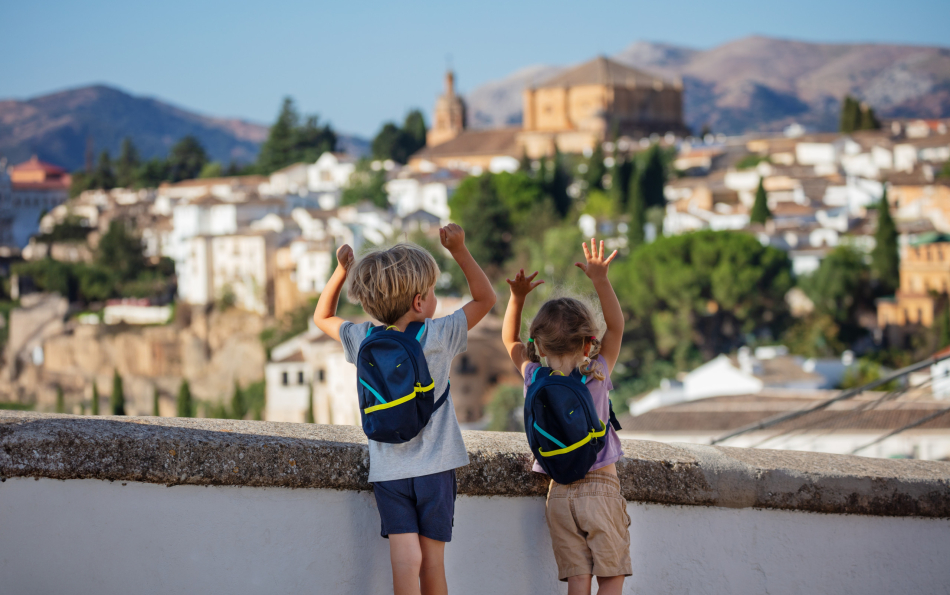 Spanish government introduces 200€ benefit for each child