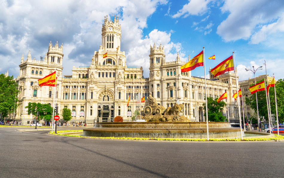 Spain's Migrant Legalization Drive Closes with 1.3 Million Applications