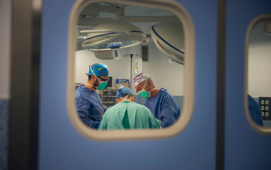 Medical Error in Valencia: Healthy Patient Undergoes Major Surgery After Lab Mix-up