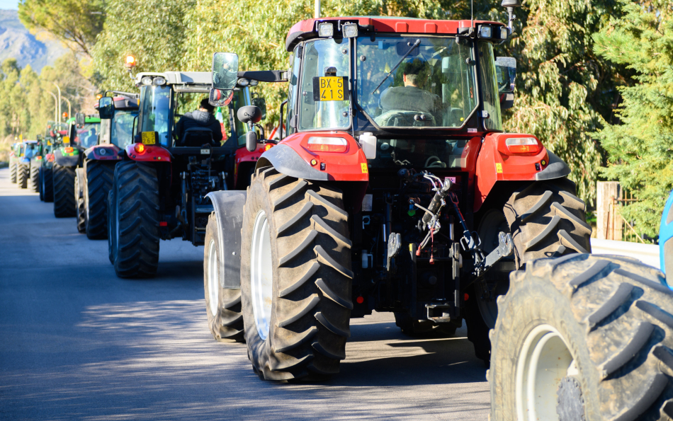 Farmers to Stage Tractor Protest in Valencia City Center