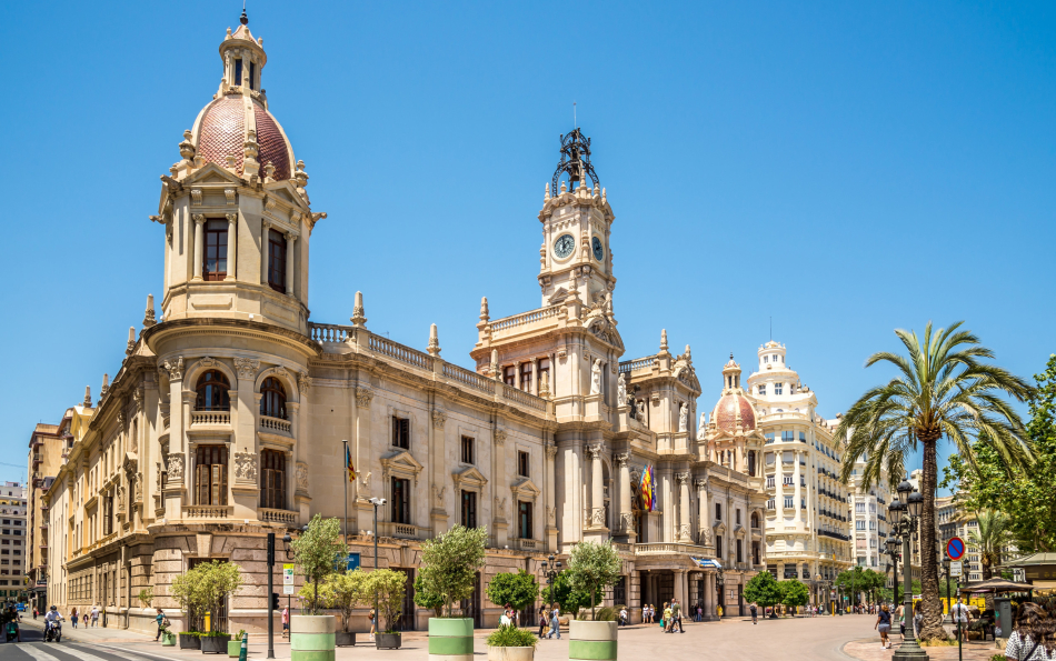Plan Your Getaways: Valencia Region Approves 2027 Public Holiday Schedule