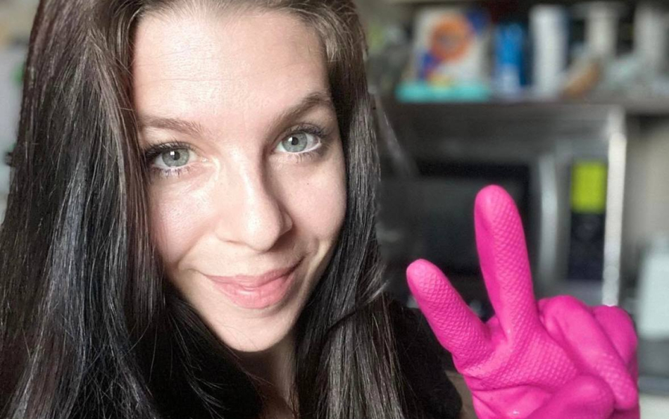 She cleans homes for free and gathers millions of views