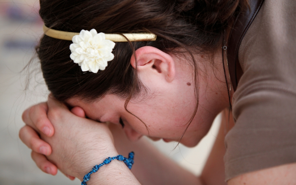 The Cross and the Smartphone: The Paradoxes of Spanish Faith in the 21st Century