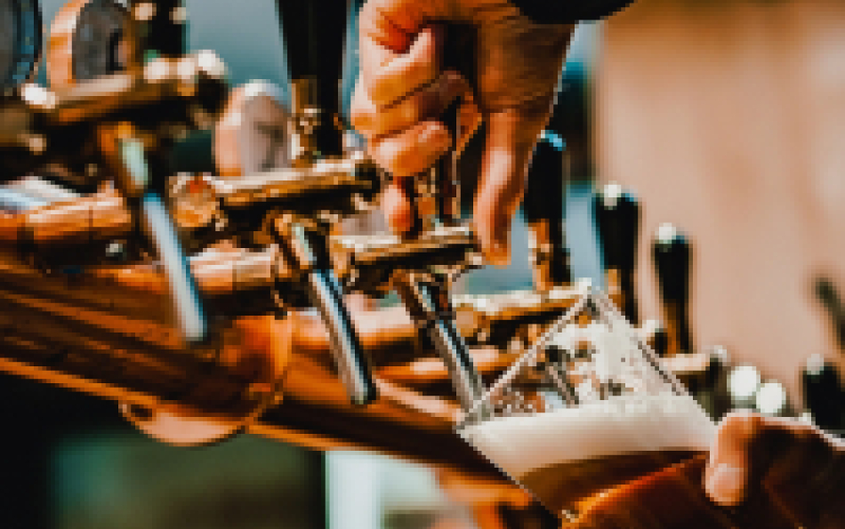 The Best Craft Beer Bars in Valencia: A Local's Guide to 14 Must-Visit Pubs