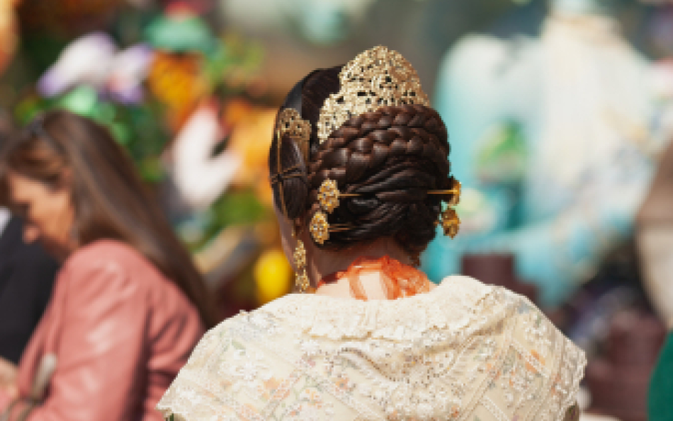 The Most Valencia Hairstyle There Is: How the Fallera Updo Comes Together