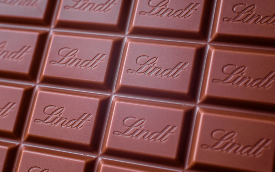 A Sweet Return! Lindt Reopens the Valencia Store After a Major Makeover