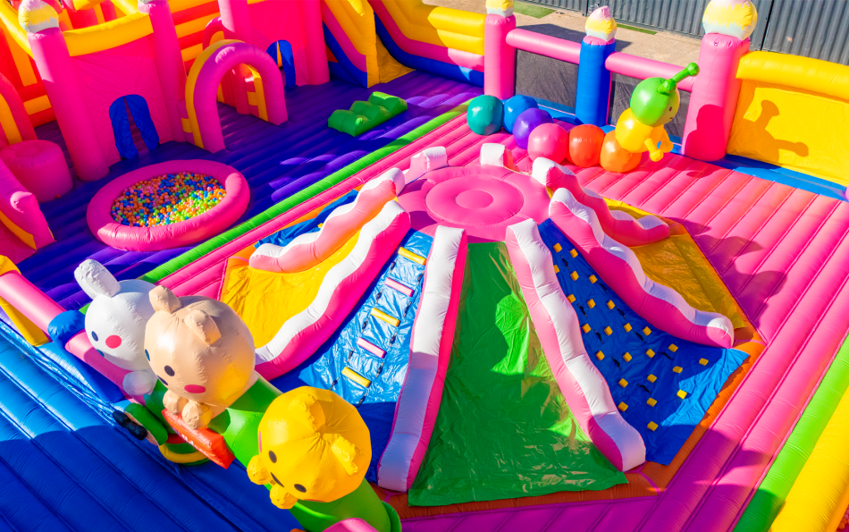 WOW Inflatable Park Returns to Valencia for the Spring Season