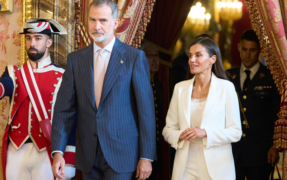 How much do Spanish monarchs earn?