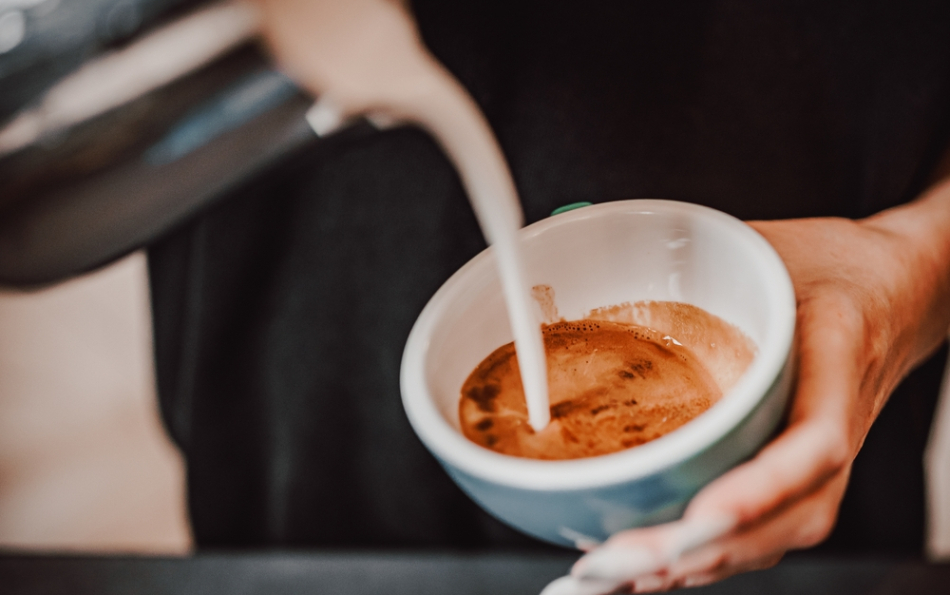 18 specialty coffee shops in Valencia: where to drink filter, cold brew, or espresso tonic