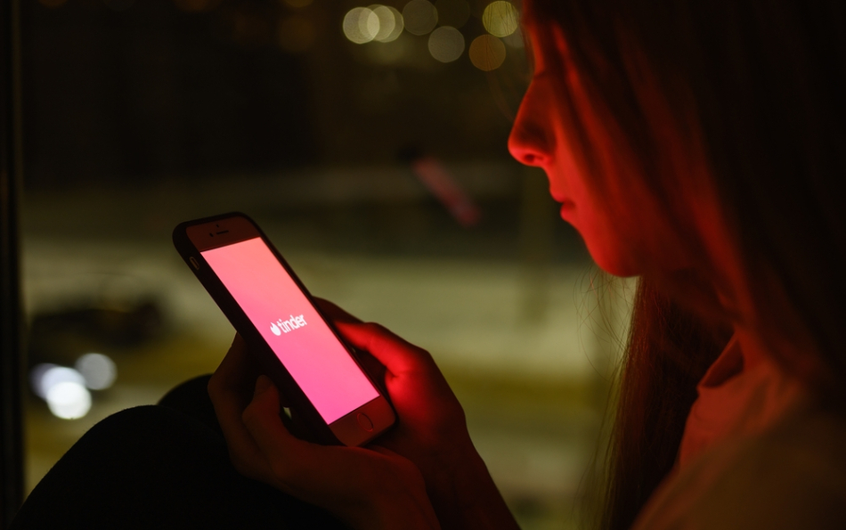 The Swipe Exhaustion: How Dating Apps are Reinventing Connection in 2026