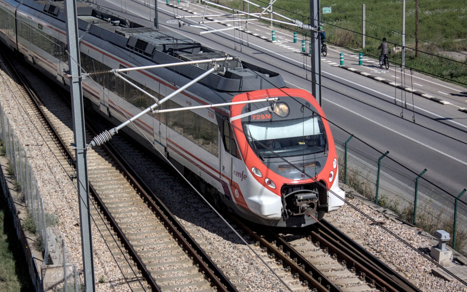 Cercanías Trains to Stop Running to Valencia’s City Center During Mascletà Hours (March 13–19)